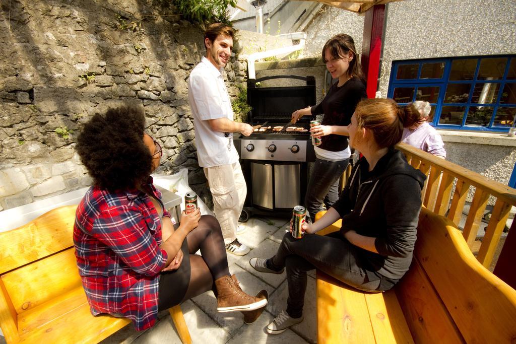 Cashel Holiday Hostel Bagian luar foto