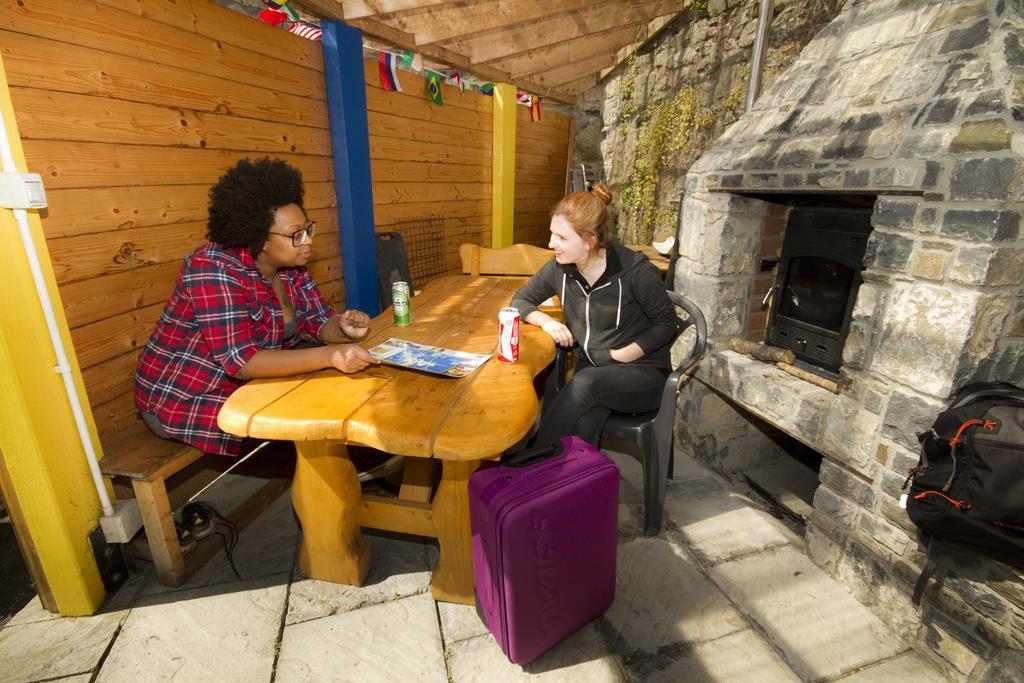 Cashel Holiday Hostel Bagian luar foto