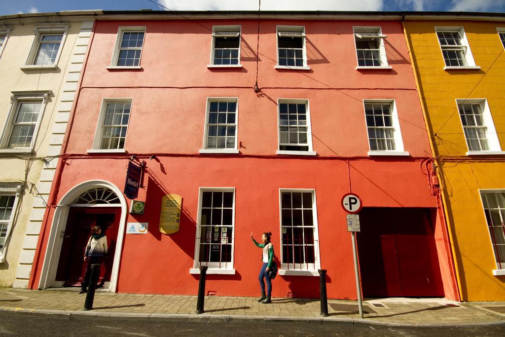 Cashel Holiday Hostel Bagian luar foto